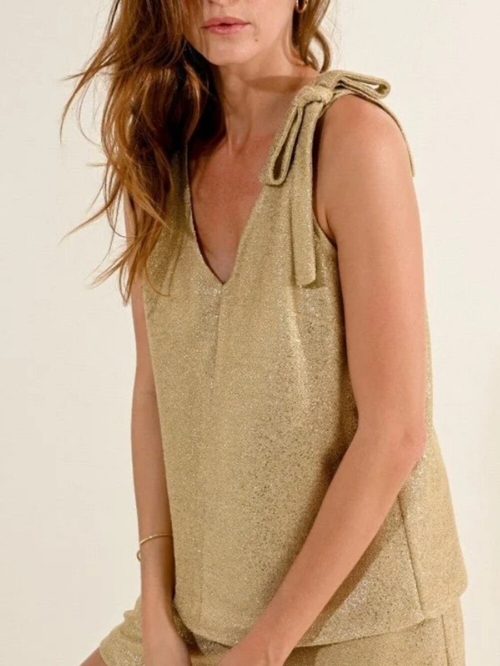Molly Bracken Gold Sparkle Tie-Shoulder V-Neck Camisole. Size XS